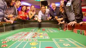 Dealer profesional BandarQ di studio bola389